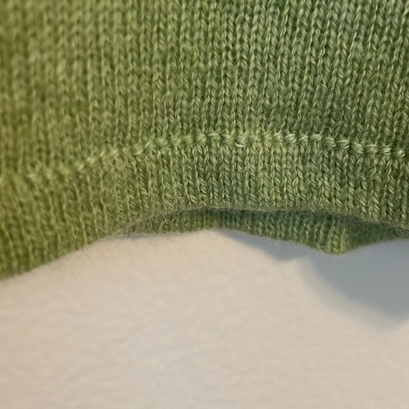 Jennifer Tyler moss green 100% cashmere round neck sweater tank. Italy. SzL - Picture 7 of 11